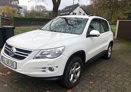 VW Tiguan Volkswagen 2.0 TDI Automatik 4MOTION Sport & Sty...