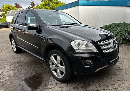 Mercedes-Benz ML 450 CDI 4MATIC; Facelift! AHK; Harmann; SD