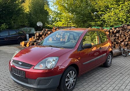 Ford Fiesta 1,3 Benziner/TÜVNEU/ServiceNeu