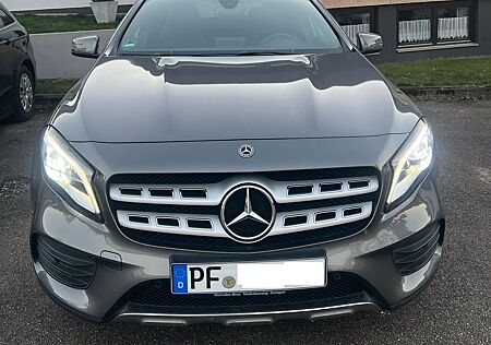 Mercedes-Benz GLA 250 4MATIC DCT - AMG Line
