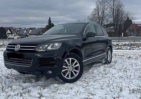 VW Touareg Volkswagen 3.0 V6 TDI Tiptr Exclusive BMot Tech...
