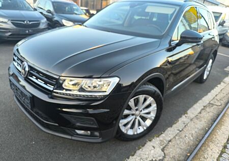 VW Tiguan Volkswagen 2.0 TDI SCR Comfortline, LED, NAVI, PDC
