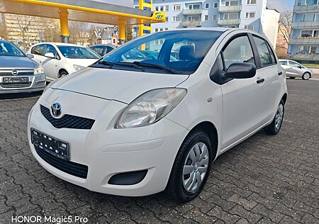 Toyota Yaris 1,0-l-VVT-i Cool