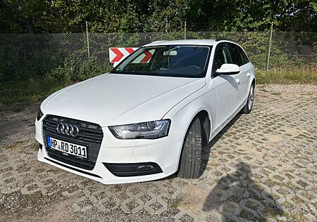 Audi A4 2.0 TFSI 155kW S tr. quat. Attract. Av. A...
