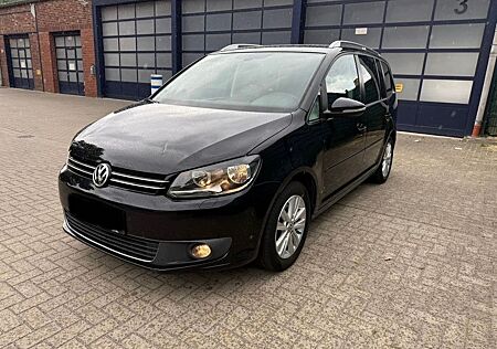 VW Touran Volkswagen 1.6 TDI Style 7-Sitze 1.HD TÜV-NEU AHG