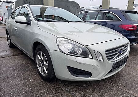 Volvo V60 D2 Momentum