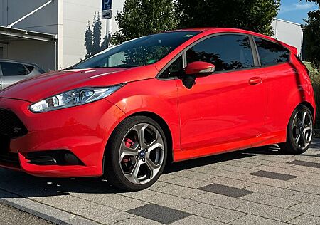 Ford Fiesta ST | EZ 2014 | Bremsen & Inspektion Neu