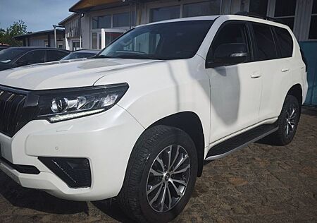 Toyota Land Cruiser TEC-Edition AHK