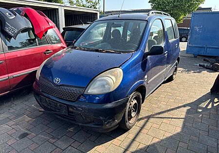 Toyota Yaris 1.3 Linea Luna Klima