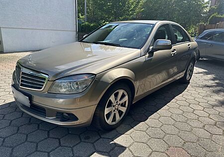 Mercedes-Benz C 180 Kompressor / Automatik / 156 PS