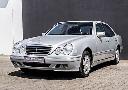 Mercedes-Benz E 280 4MATIC AVANTGARDE 1 HAND LEDER SD