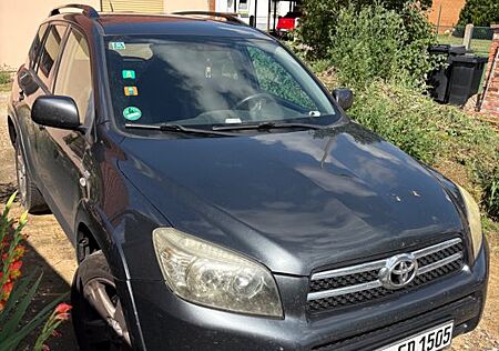 Toyota RAV 4 2.2-l-D-CAT 4x4 Executive Executive