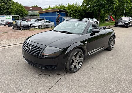 Audi TT Roadster 1.8T quattro 165 kW *Leder*