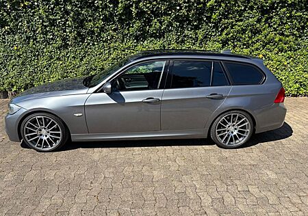 BMW 335i TOURING M-Sport Leder Navi Sitzh.Autom.BBS