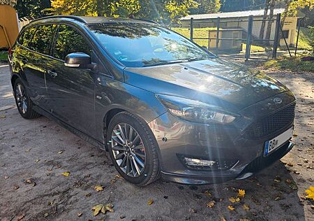 Ford Focus 1,5 EcoBoost 110kW ST-Line Turnier ST-Line