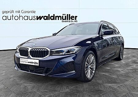 BMW 330e xDrive Touring