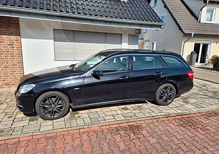 Mercedes-Benz E 220 CDI T BlueEFFICIENCY AVANTGARDE AVANTGARDE