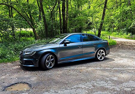 Audi A3 1.6 TDI S-tronic 3xS-line ACC/Leder/LED/Sport