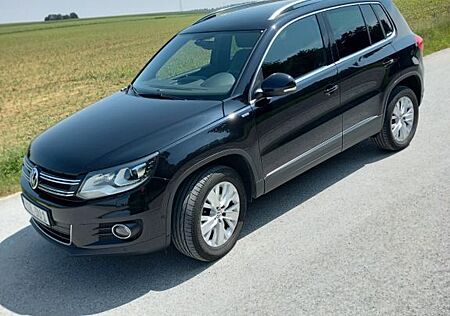 VW Tiguan Volkswagen 2.0 TDI 130kW DSG 4MOTION BMT LIFE LI...