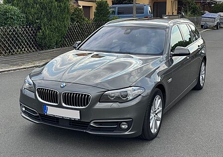 BMW 530d xDrive Touring A Luxury Line Luxury Line