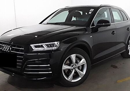 Audi Q5 55 TFSI e S tronic quattro design design