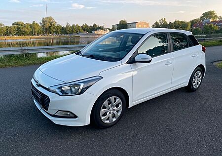 Hyundai i20 blue Classic