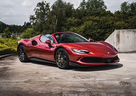 Ferrari 296 GTS / Rosso Fiorano / Carbon
