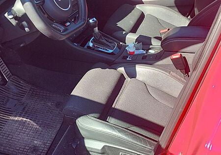 Audi Q3 1.4 TFSI cylinder on d. S tronic sport sport