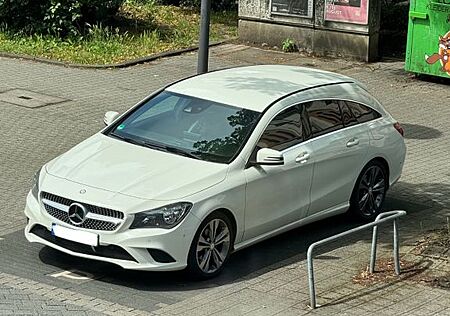 Mercedes-Benz CLA 200 Shooting Brake -