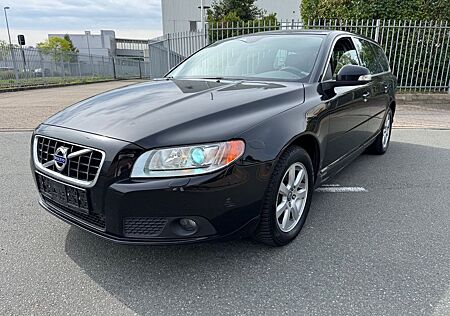 Volvo V70 Kombi 2.0l Klima Navi AHK 5 Zylinder