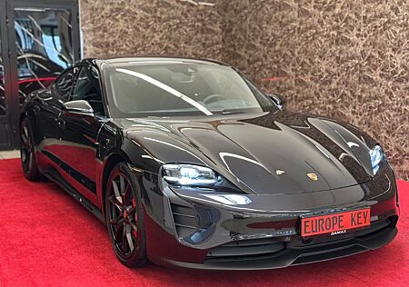 Porsche Taycan GTS FULL OPTION BEIFAHRER DISPLAY
