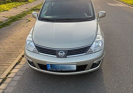 Nissan Tiida gebraucht kaufen Nissan Tiida 1.6 tekna Automatik