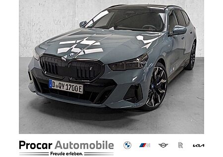 BMW i5 eDrive40 Touring M-Sport AHK LED DAB Pano Har