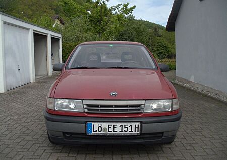 Opel Vectra 1.6i GL