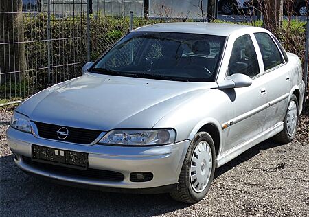 Opel Vectra 1.8 16V Edition 2000 / Automatikgetriebe
