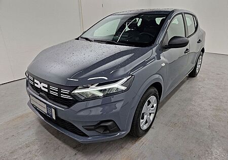 Dacia Sandero Essential Eco-G 100 Media Display