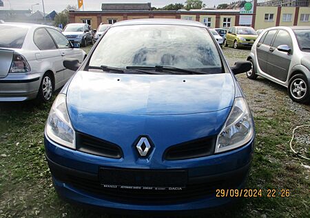 Renault Clio Authentique 1.2 16V 55kW