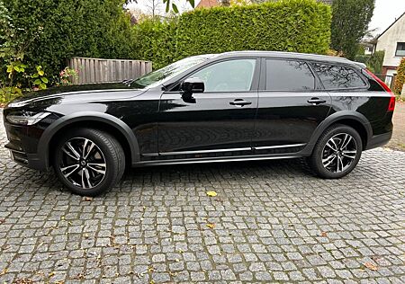 Volvo V90 Cross Country D5 AWD Geartronic TÜV INSP NEU inkl Winterräder