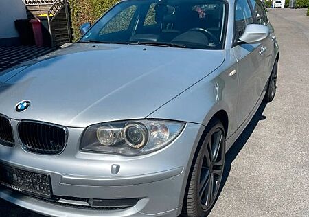 BMW 118d Navi,Xenon, STEUERKETTE NEU!