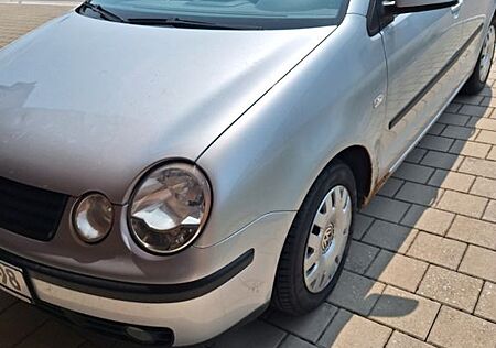 VW Polo Volkswagen 1.2 47kW Basis Plus-Paket Basis hat Tüv