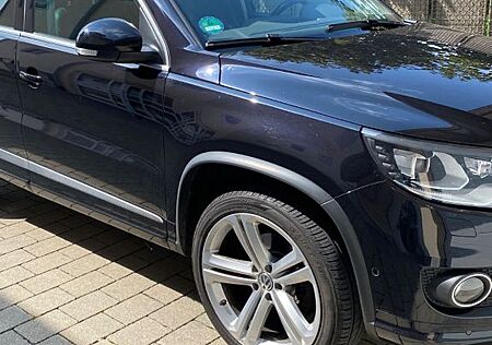 VW Tiguan Volkswagen 2.0 4MOTION TDI R-Line SHZ LEDER PANO AHK