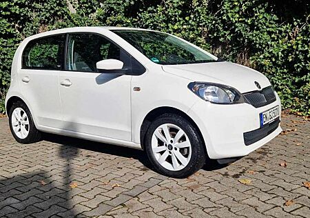 Skoda Citigo 1.0 MPI 75PS, TÜV. Service Neu, 8xBereift