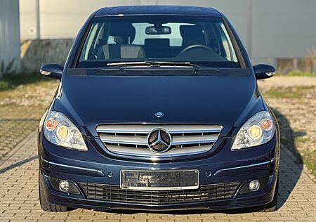 Mercedes-Benz B 170 Sportpaket 116PS Automatik Klima SHZ PDC