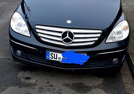 Mercedes-Benz B 200 -