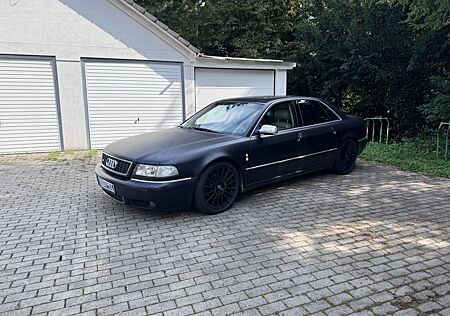 Audi S8 4.2 tiptronic -