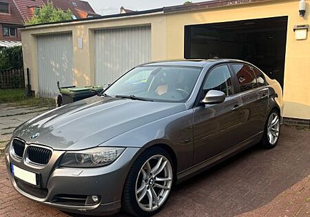 BMW 320d LCI - TÜV NEU - Leder - Schiebedach