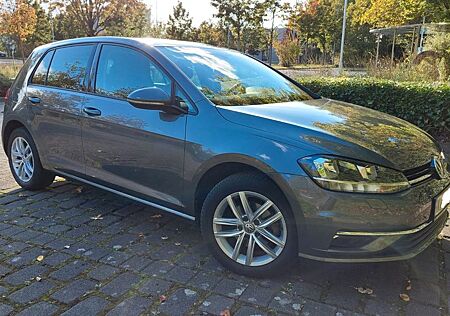 VW Golf Volkswagen 1.0 TSI BMT Trendline Trendline