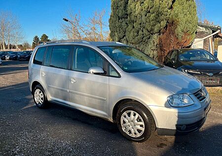 VW Touran Volkswagen 2.0 TDI Highline