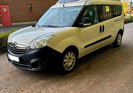 Opel Combo *Behindertengerecht* Rollstuhlrampe