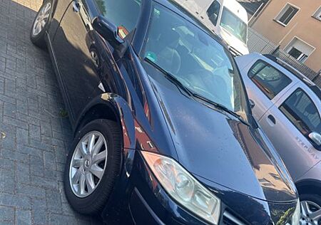 Renault Megane II Coupe / Cabrio Avantage*Klima/TÜV NEU*